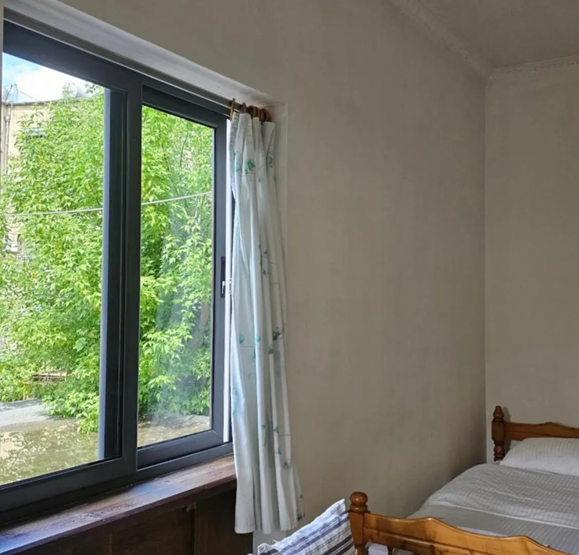 Angie'S Shared Villa Tam Tirana Albania