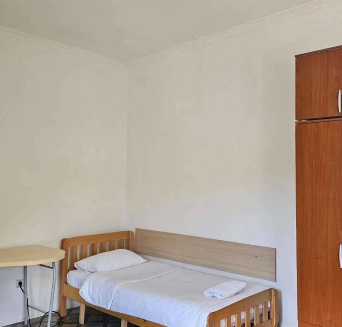 Homestay Angie'S Shared Villa Tam Tirana