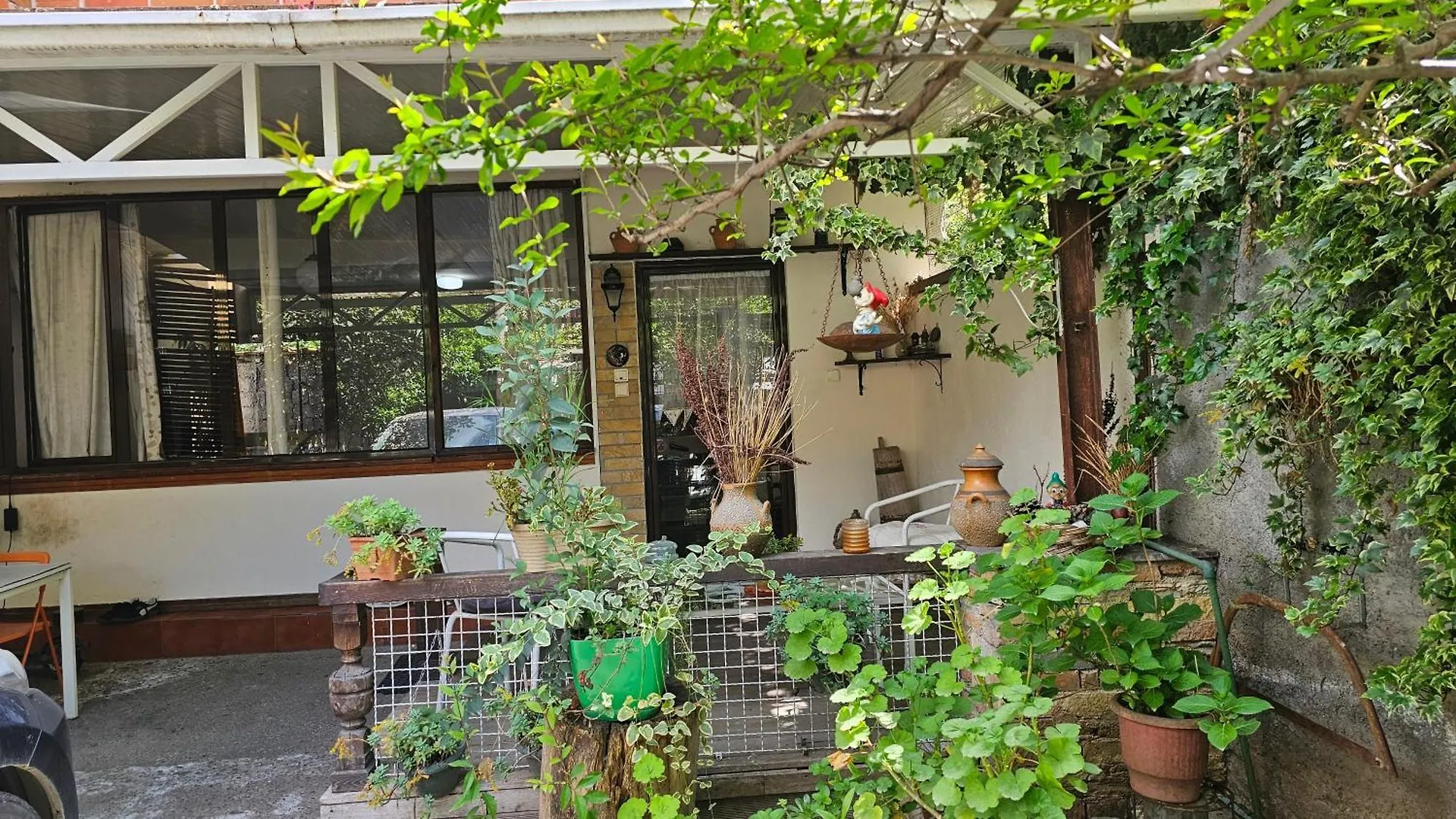 Homestay Angie'S Shared Villa Tam Tirana Albania