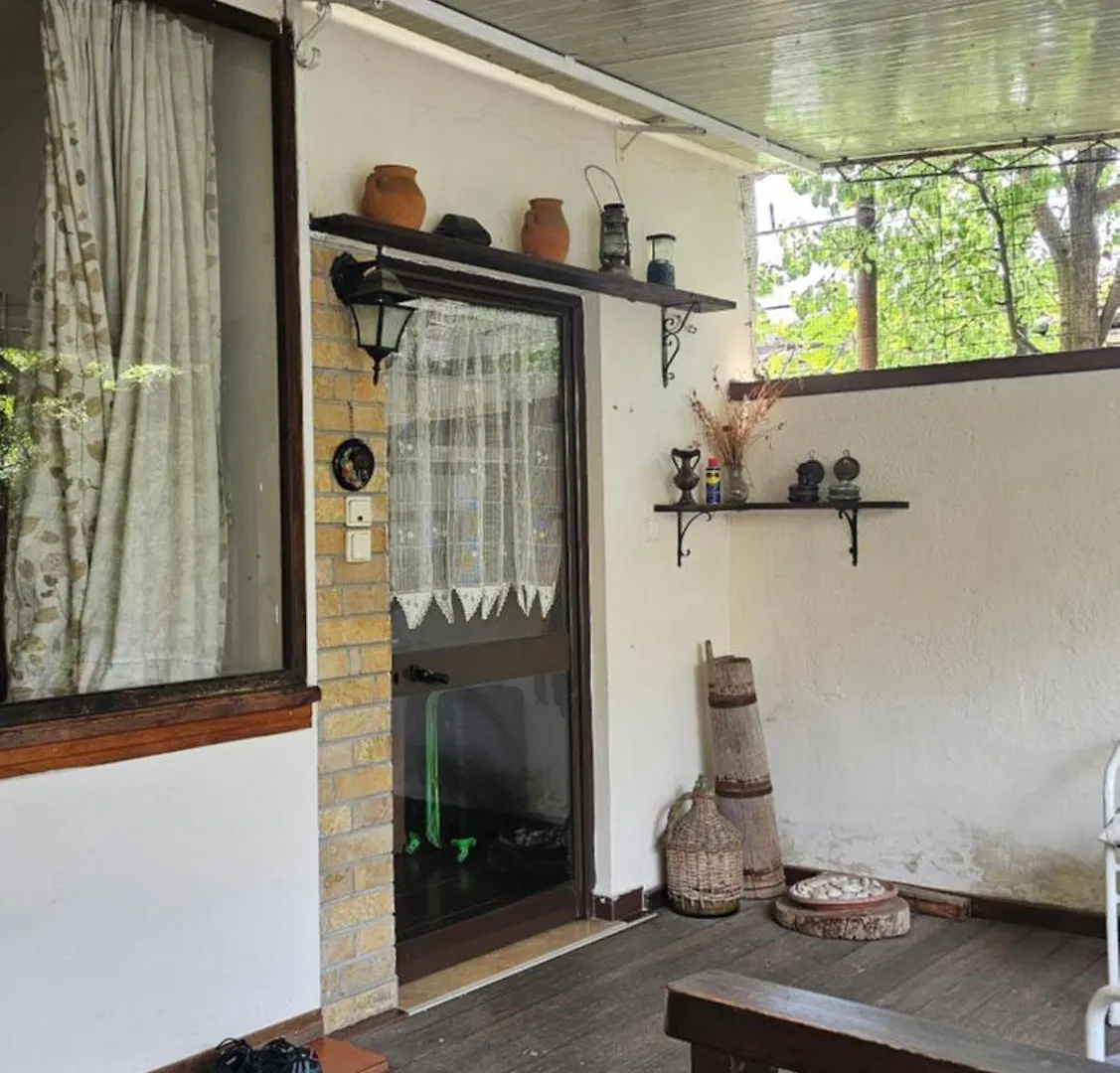 Angie'S Shared Villa Tam Tirana Albania