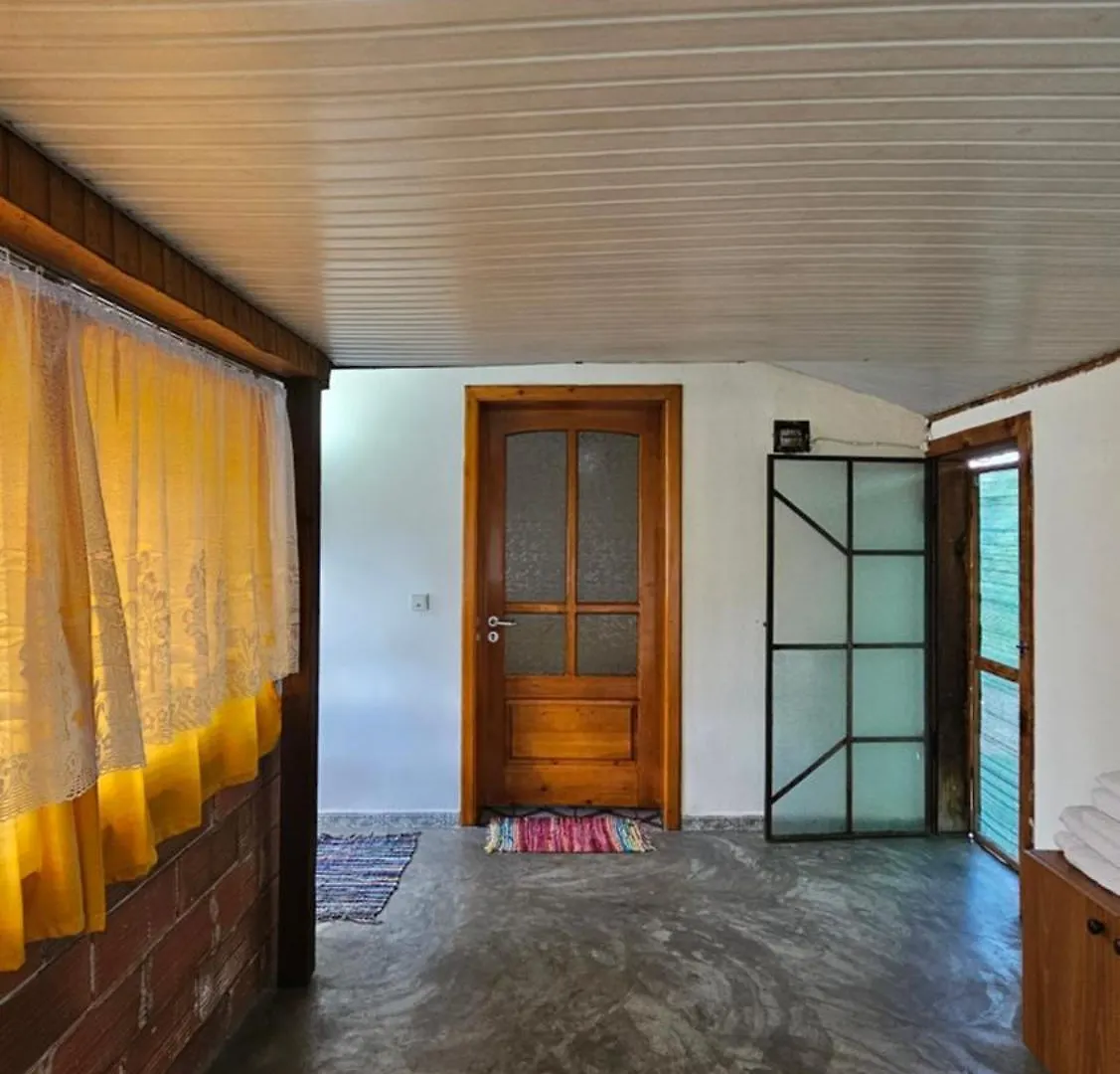Angie'S Shared Villa Tam Tirana Homestay