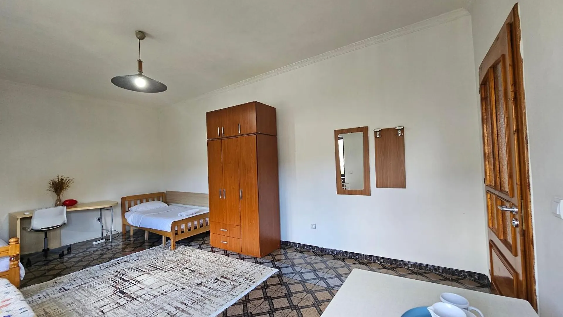Angie'S Shared Villa Tam Tirana 0*,