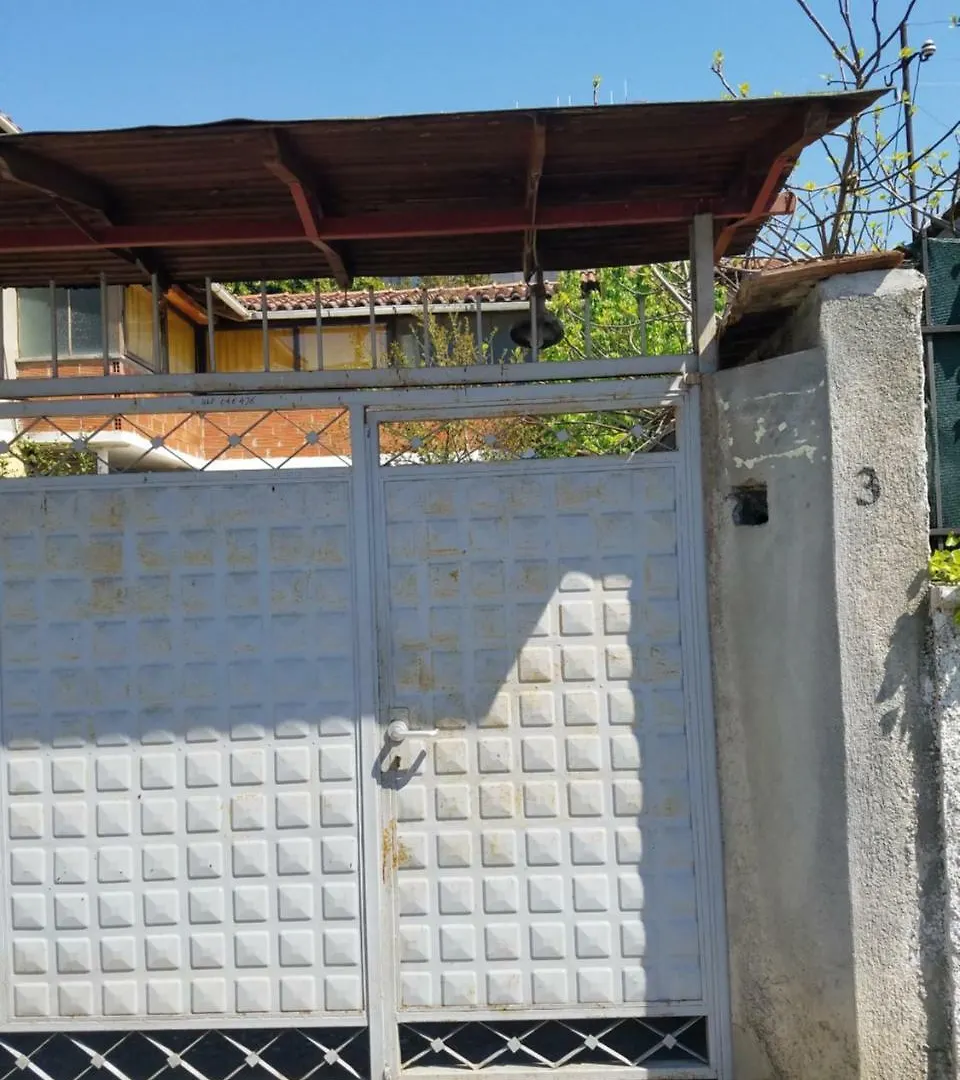 Angie'S Shared Villa Tam Tirana 0*,  Albania