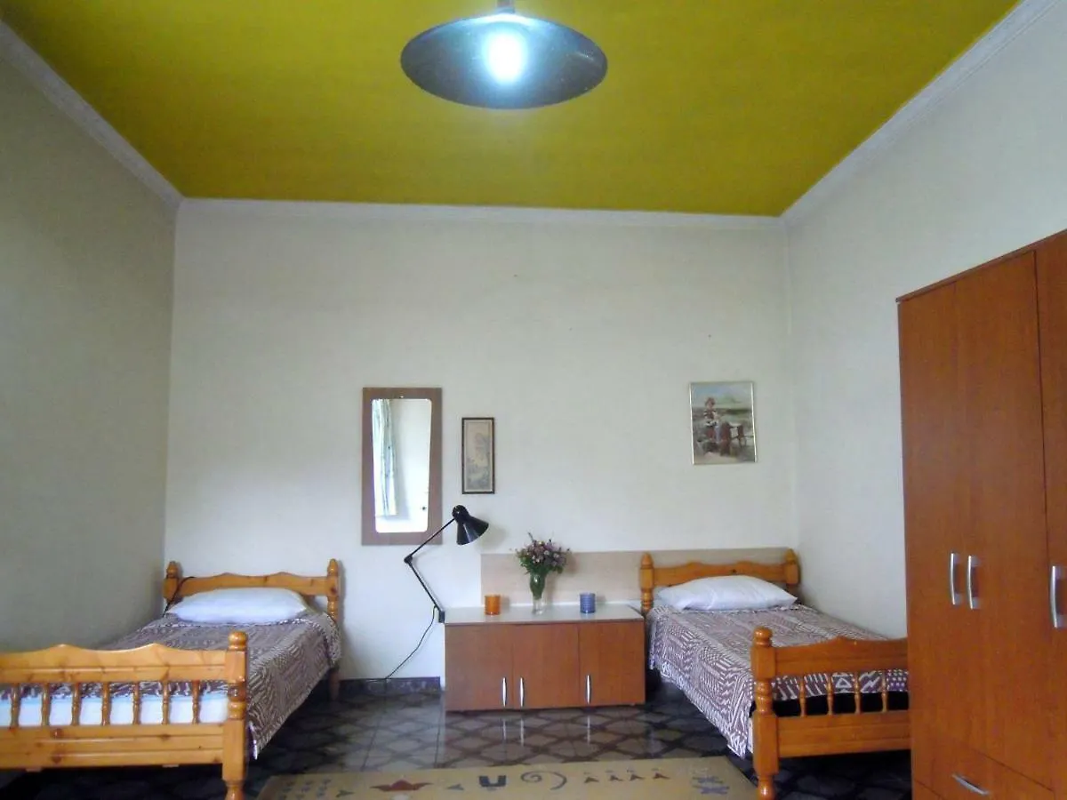 Angie'S Shared Villa Tam Tirana 0*,