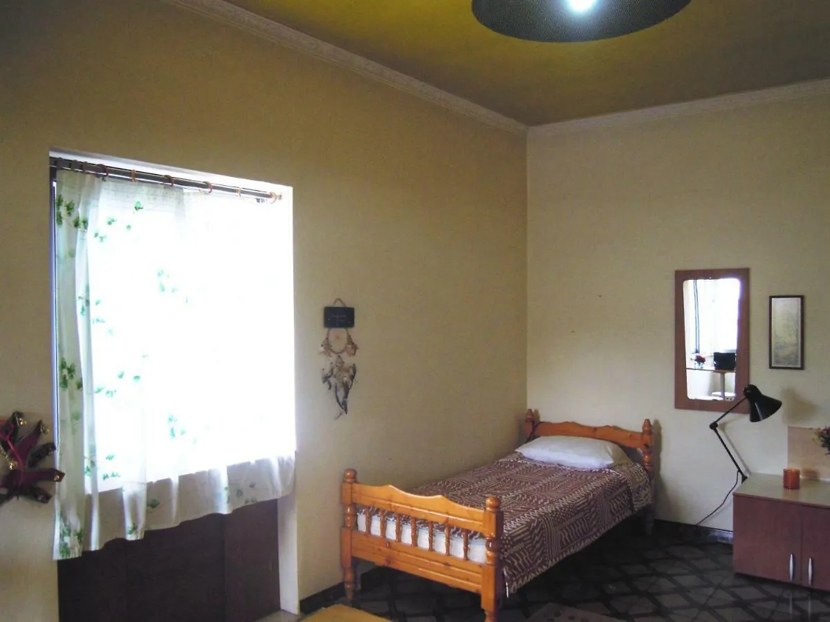 Angie'S Shared Villa Tam Tirana 0*,